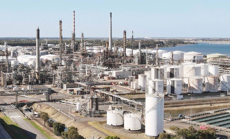 «أوبك+» توافق على زيادة نظرية لإنتاج النفط