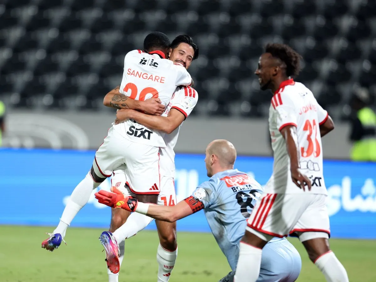 القادسية يقسو على الرياض بسداسية ويعزز صدارته للدوري السعودي